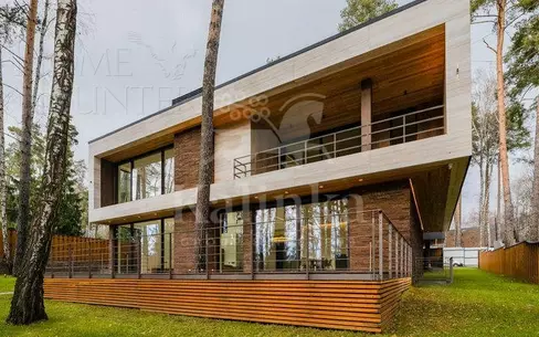 3-этажный коттедж 1 100 м² без отделки