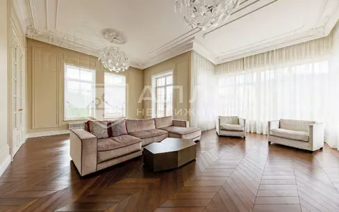 2-этажный коттедж 427 м² с отделкой