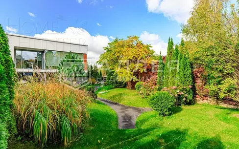 ТАУНХАУС 390 м² с отделкой