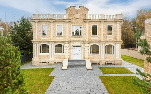 2-этажный коттедж 760 м² с отделкой