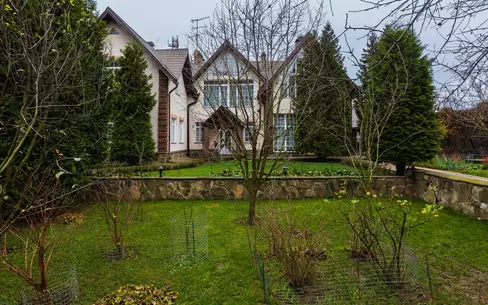 2-этажный коттедж 560 м² с отделкой