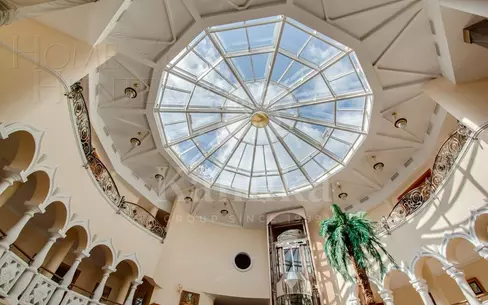 4-этажный коттедж 1 352 м² с отделкой