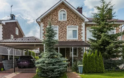 3-этажный таунхаус 286 м² с отделкой