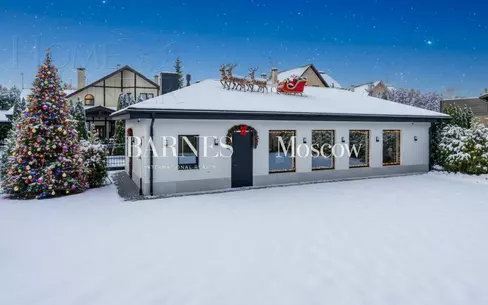 1-этажный коттедж 990 м² с отделкой