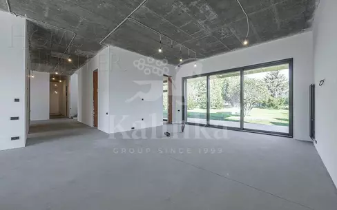 3-этажный коттедж 1 223 м² без отделки