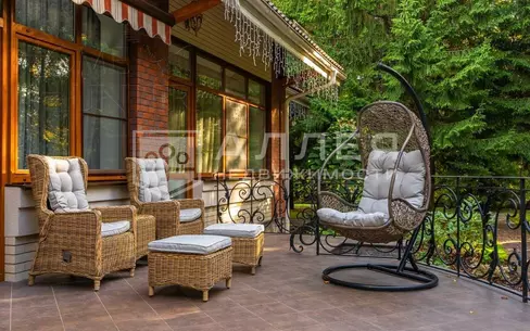 2-этажный коттедж 750 м² с отделкой