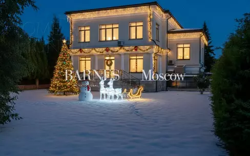 2-этажный коттедж 371 м² с отделкой