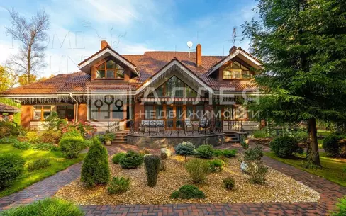 2-этажный коттедж 750 м² с отделкой