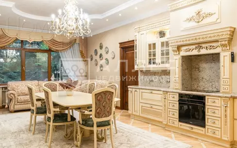 2-этажный коттедж 750 м² с отделкой