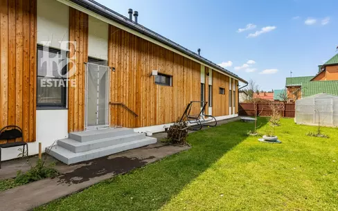 1-этажный коттедж 180 м² с отделкой