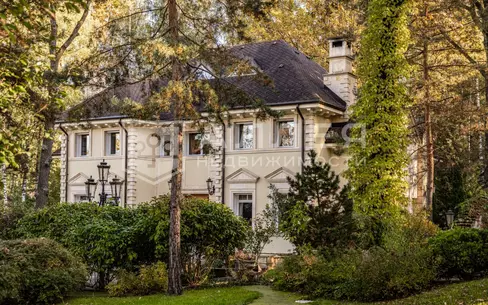 КОТТЕДЖ 1 215 м² с отделкой