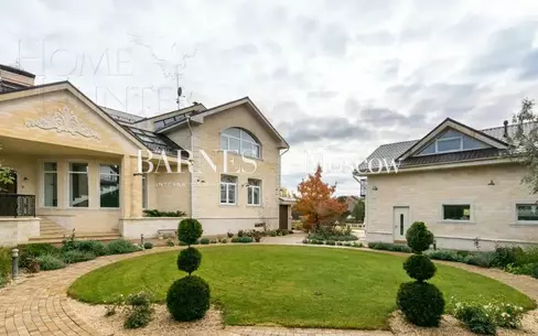 2-этажный коттедж 737 м² с отделкой