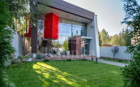 2-этажный коттедж 560 м² с отделкой