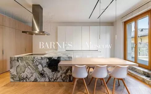 4-КОМН. КВАРТИРА С ОТДЕЛКОЙ 234 М² НА 2 ЭТАЖЕ