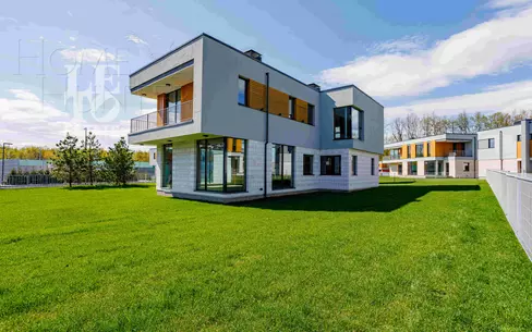 2-этажный коттедж 470 м² без отделки