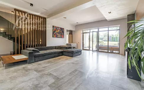 2-этажный коттедж 487 м² с отделкой