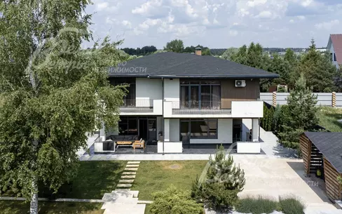 2-этажный коттедж 487 м² с отделкой