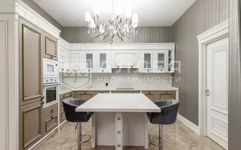 1-этажный коттедж 320 м² с отделкой