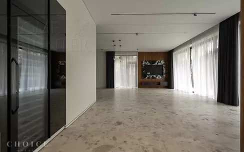 2-этажный коттедж 650 м² с отделкой