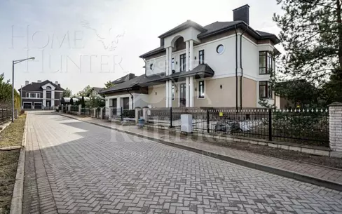 2-этажный коттедж 500 м² с отделкой