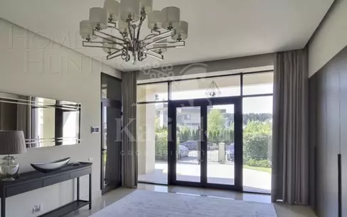 2-этажный коттедж 640 м² с отделкой