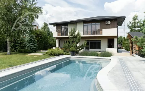 2-этажный коттедж 487 м² с отделкой