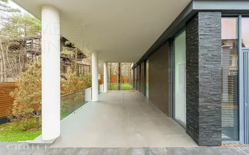 2-этажный коттедж 650 м² с отделкой