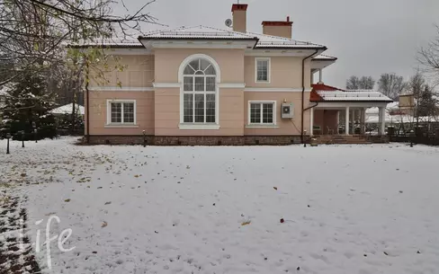 2-этажный коттедж 495 м² с отделкой