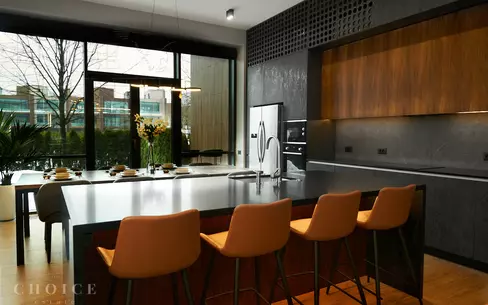 3-этажный таунхаус 238 м² с отделкой