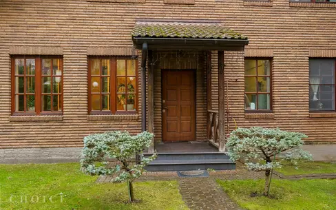 2-этажный коттедж 260 м² с отделкой