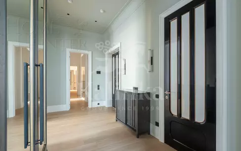 5-КОМН. ПЕНТХАУС С ОТДЕЛКОЙ 450 М² НА 8 ЭТАЖЕ