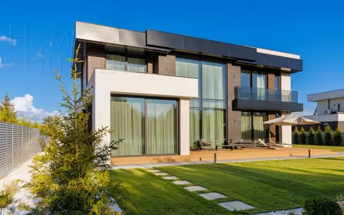 2-этажный коттедж 550 м² без отделки