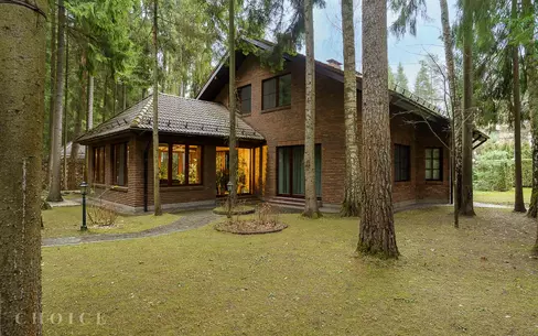 2-этажный коттедж 260 м² с отделкой