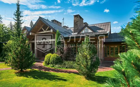 2-этажный коттедж 1 185 м² с отделкой