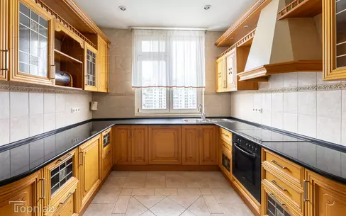 4-КОМН. КВАРТИРА С ОТДЕЛКОЙ 160 М² НА 9 ЭТАЖЕ