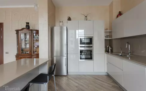 4-КОМН. КВАРТИРА С ОТДЕЛКОЙ 137 М² НА 6 ЭТАЖЕ