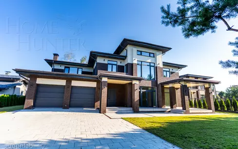 2-этажный коттедж 540 м² с отделкой