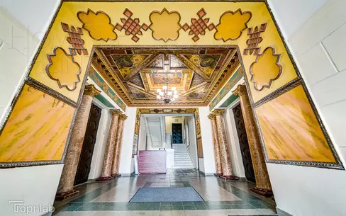 6-комн. кв., 247.7 м², 4/6 этаж