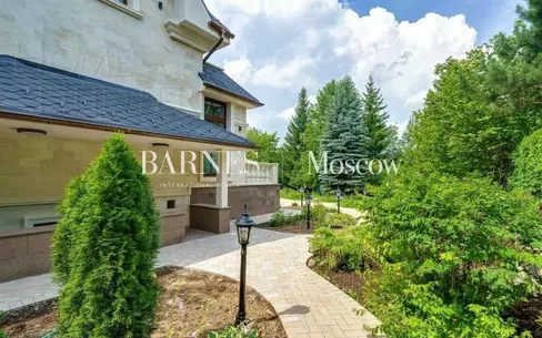 2-этажный коттедж 360 м² с отделкой