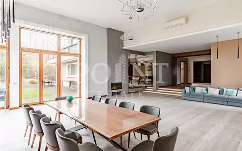 2-этажный коттедж 650 м² с отделкой