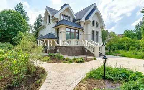 2-этажный коттедж 360 м² с отделкой