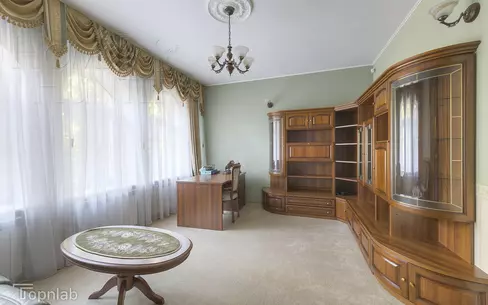 2-этажный коттедж 732 м² с отделкой