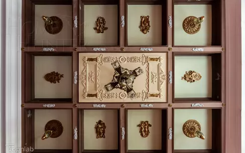 6-КОМН. КВАРТИРА С ОТДЕЛКОЙ 247.7 М² НА 4 ЭТАЖЕ