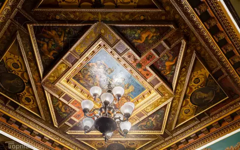 6-КОМН. КВАРТИРА С ОТДЕЛКОЙ 247.7 М² НА 4 ЭТАЖЕ