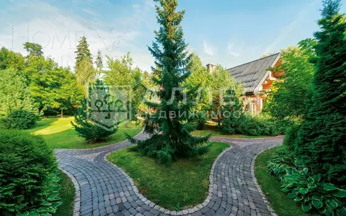 2-этажный коттедж 1 185 м² с отделкой