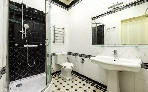 4-КОМН. КВАРТИРА С ОТДЕЛКОЙ 135 М² НА 4 ЭТАЖЕ