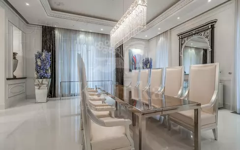 3-этажный коттедж 1 831 м² с отделкой