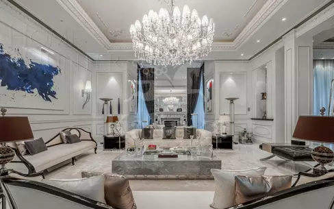 3-этажный коттедж 1 831 м² с отделкой