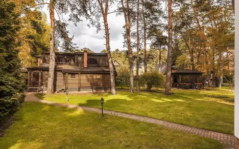 2-этажный коттедж 560 м² с отделкой