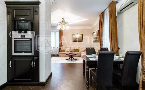 2-этажный коттедж 450 м² с отделкой